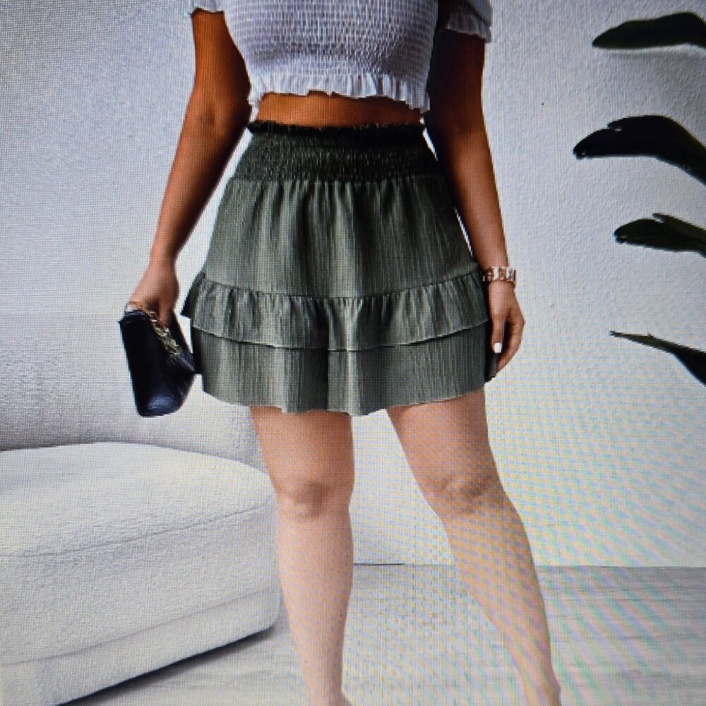 NWT SHEIN Frenchy Plus Size Women's Double Layered Ruffle Hem Shorts (SIZE 2XL)